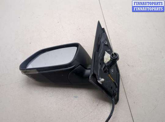 Зеркало боковое на Volkswagen Polo Mk4 (6Q/9N3)