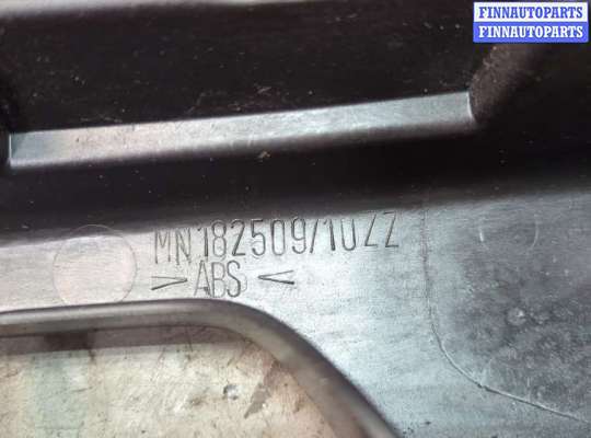 купить Решетка радиатора на Mitsubishi Montero Sport / Pajero Sport 1996-2008