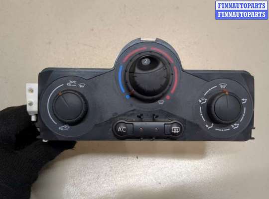 купить Переключатель отопителя (печки) на Renault Scenic 2003-2009