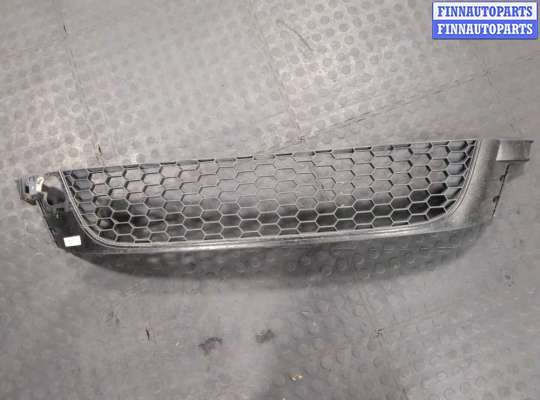 купить Заглушка (решётка) бампера на Volkswagen Scirocco 2008-
