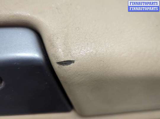 купить Консоль салона (кулисная часть) на Land Rover Discovery 3 2004-2009