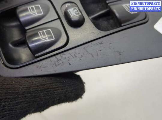купить Кнопка стеклоподъемника (блок кнопок) на Mercedes C W203 2000-2008