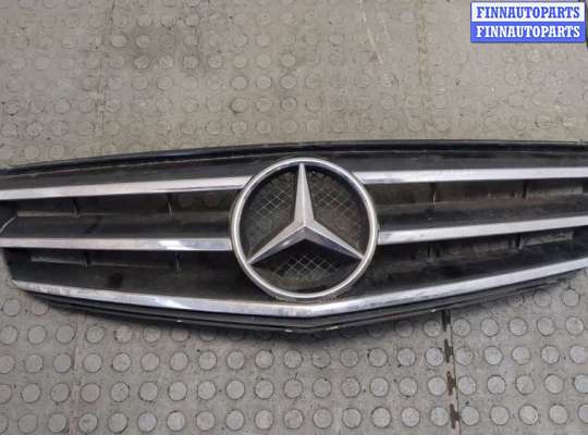 купить Решетка радиатора на Mercedes C W204 2007-2013