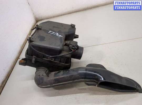 Патрубок корпуса воздушного фильтра MT558812 на Mitsubishi L200 2006-2015