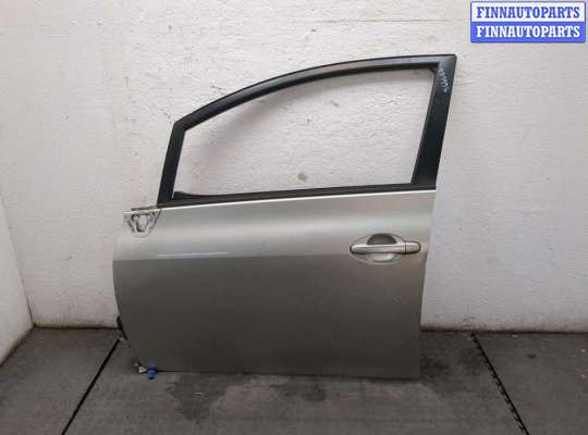 купить Молдинг стекла (боковое) на Toyota Auris E15 2006-2012