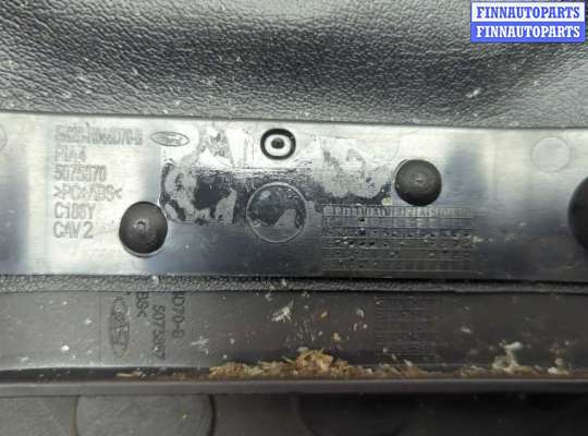 купить Пластик панели торпеды на Ford Edge 2015-2018