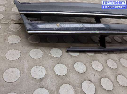 купить Решетка радиатора на Volkswagen Golf 6 2008-2012