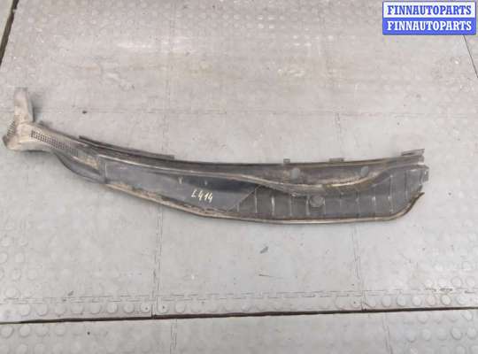 Жабо под дворники (дождевик) MB1452829 на Mercedes S W126 1979-1991