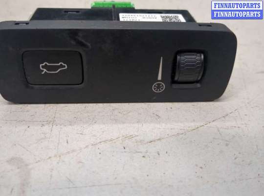 купить Кнопка открывания багажника салонная на Volvo V90 2016-2025