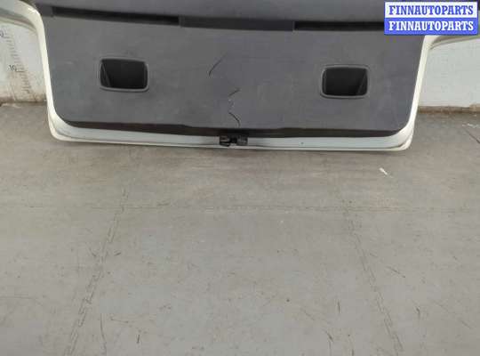купить Обшивка крышки (двери) багажника на Volkswagen Golf 4 1997-2006