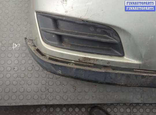 купить Заглушка (решётка) бампера на Toyota Corolla E12 2001-2006