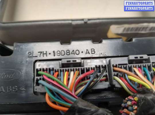 купить Переключатель отопителя (печки) на Lincoln Navigator 2002-2006