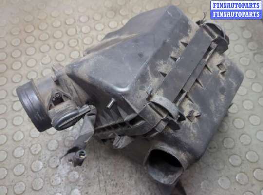 Корпус воздушного фильтра MT572887 на Mitsubishi Grandis