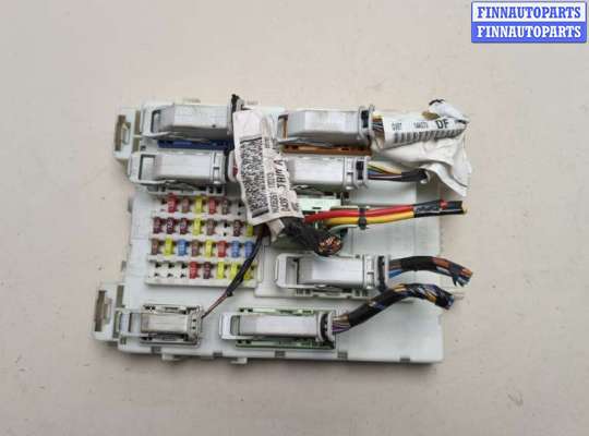 Блок предохранителей FO2098216 на Ford C-Max 2015-2019