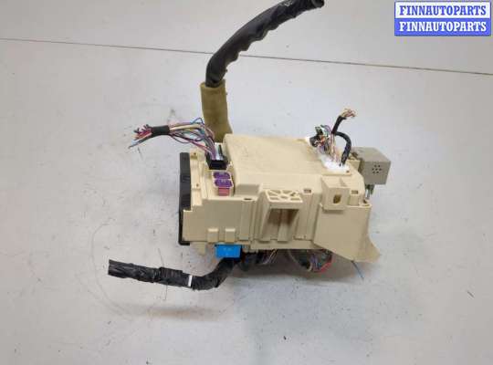 купить Блок предохранителей на Toyota Highlander 2 2007-2013