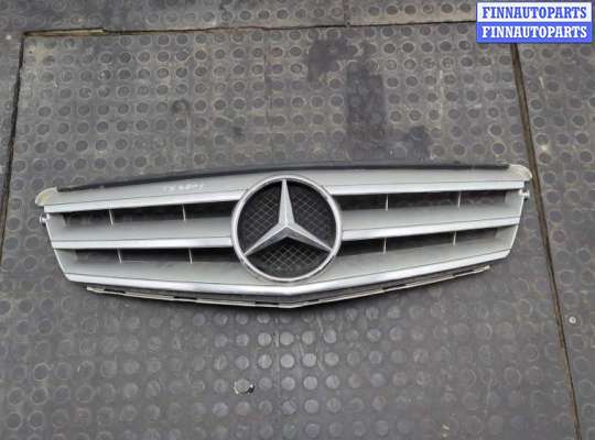 купить Решетка радиатора на Mercedes C W204 2006-2015