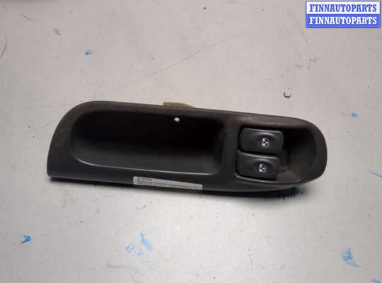 купить Кнопка стеклоподъемника (блок кнопок) на Renault Scenic 1996-2002