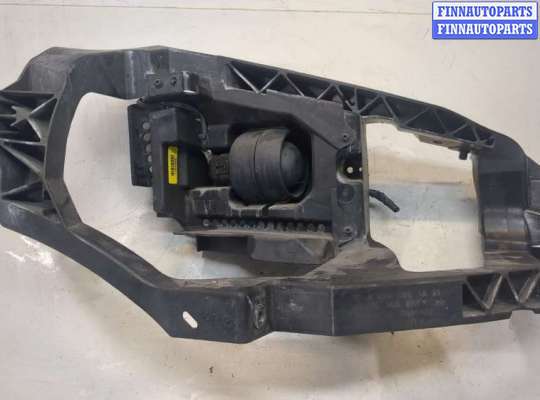 Кронштейн фары SM16166 на Smart Forfour W454 2004-2006