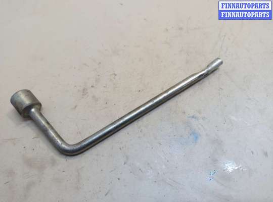 купить Ключ балонный на Infiniti QX70 2013-2018