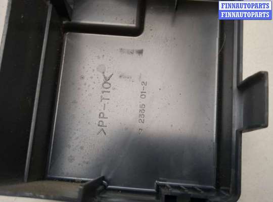 купить Блок предохранителей на Mazda 626 1997-2001