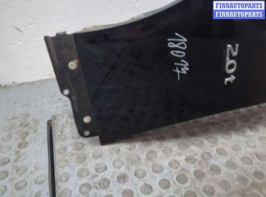 купить Крыло на Infiniti Q50 2013-2024