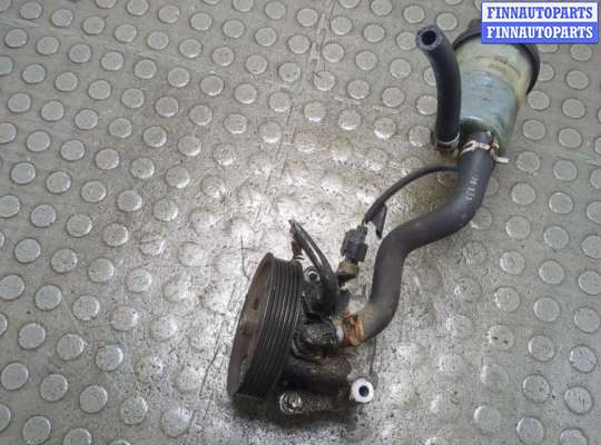 Бачок гидроусилителя FO2205631 на Ford Focus 2 2008-2011
