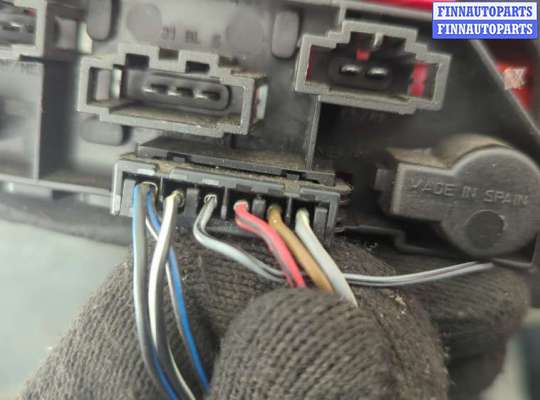 купить Фонарь (задний) на Volkswagen Golf 4 1997-2006