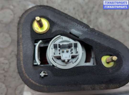 купить Фонарь крышки багажника на Honda Stream 2000-2006