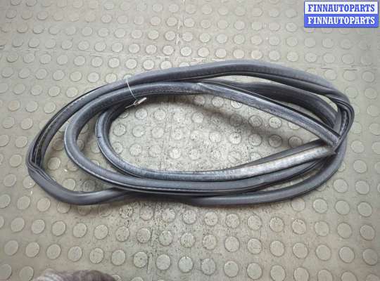 купить Уплотнитель на Citroen C4 2004-2010