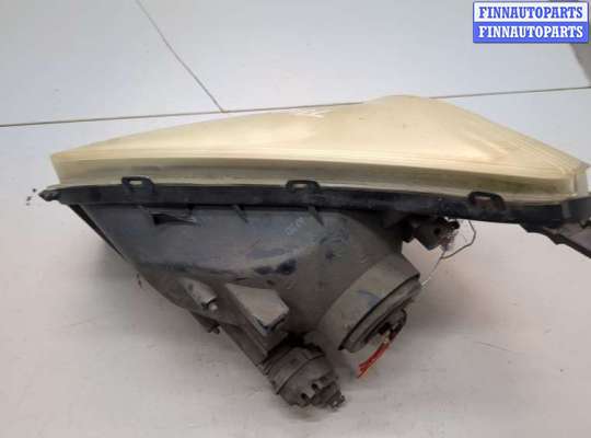 купить Фара (передняя) на Toyota RAV 4 2000-2005
