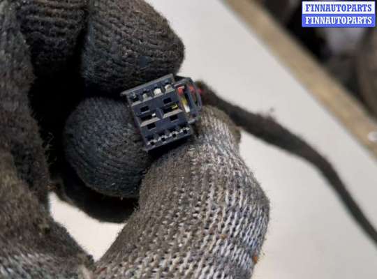 купить Амортизатор крышки багажника на Volvo XC90 2014-2024