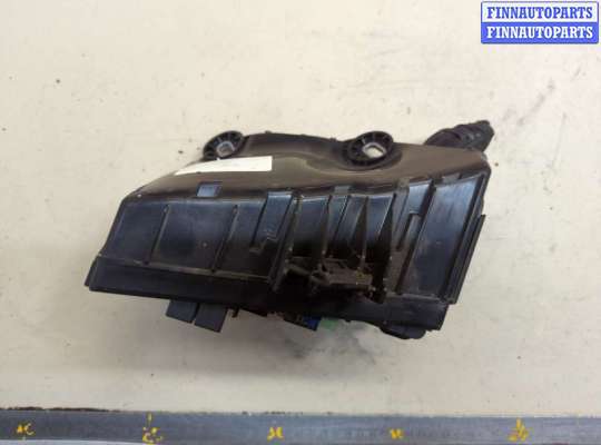 купить Блок предохранителей на Volkswagen Jetta 7 2018-2024