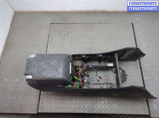 Подлокотник на Range Rover Sport I (L320)