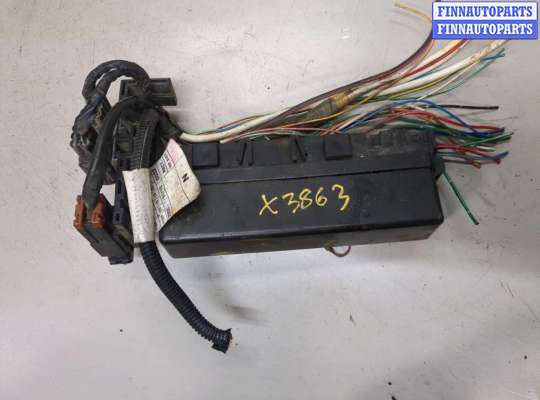 купить Блок реле на Nissan Micra K11E 1992-2002