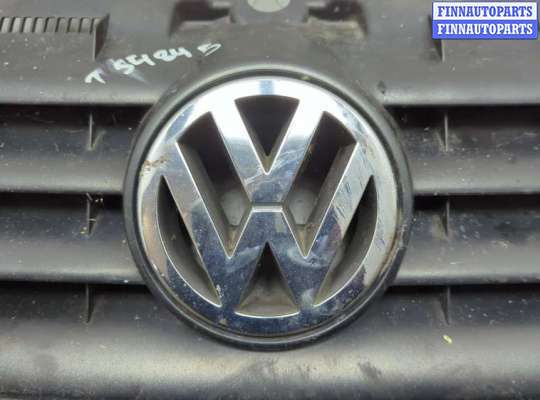 купить Решетка радиатора на Volkswagen Touran 2003-2006