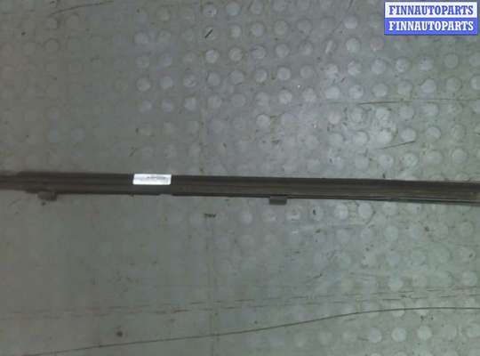 Молдинг стекла (боковое) VG2325640 на Volkswagen Polo 2001-2005
