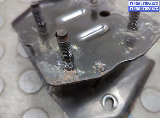 купить Кронштейн бампера на Nissan Murano 2014-2022