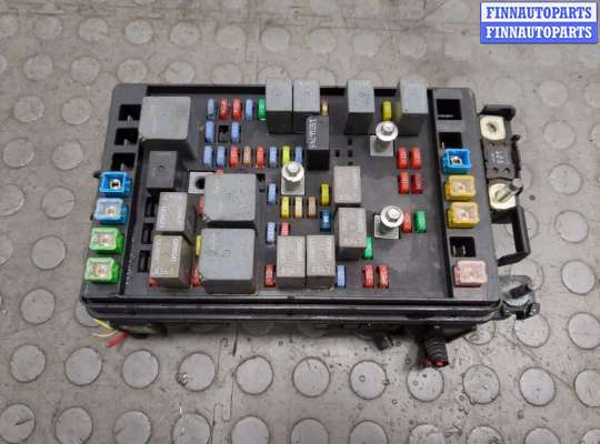 купить Блок предохранителей на Saab 9-7X