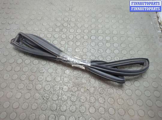 купить Уплотнитель на Toyota RAV 4 2000-2005