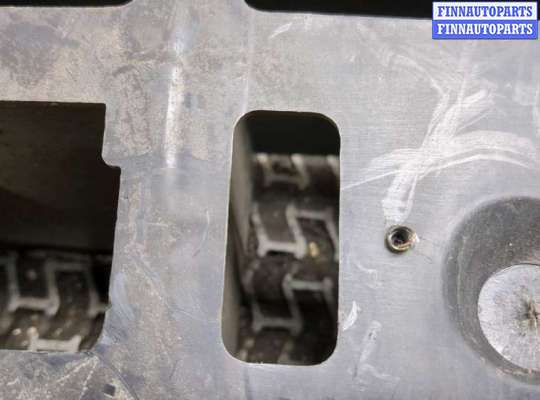 купить Пластик кузовной на Renault Laguna 2 2001-2007