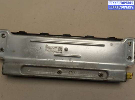 купить Подушка безопасности коленная на Volkswagen Golf 6 2008-2012