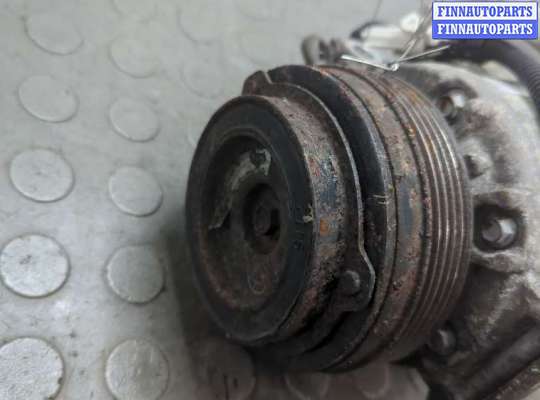 Компрессор кондиционера на Opel Zafira A