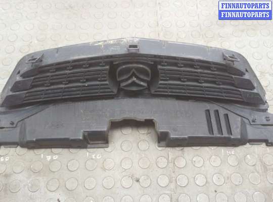 купить Решетка радиатора на Mazda 626 1997-2001