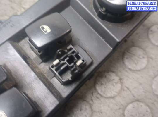 купить Кнопка стеклоподъемника (блок кнопок) на Chrysler Pacifica 2003-2008