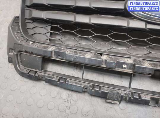 купить Решетка радиатора на Ford Explorer 2015-2019