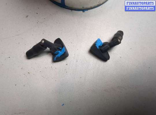 купить Форсунка омывателя стекла на Volvo V70 2000-2007