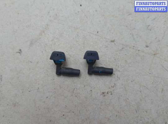 купить Форсунка омывателя стекла на Volvo V70 2000-2007