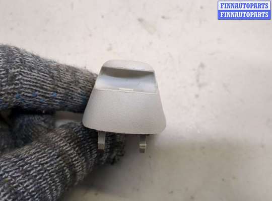 купить Кронштейн козырька солнцезащитного на Dodge Journey 2011-2020