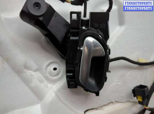 купить Стекло боковой двери на Citroen C5 2008-2017