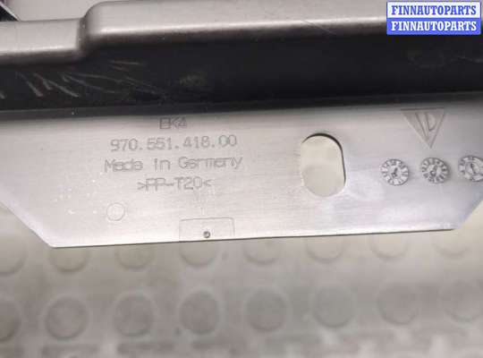 купить Пластик (обшивка) внутреннего пространства багажника на Porsche Panamera 2009-2016